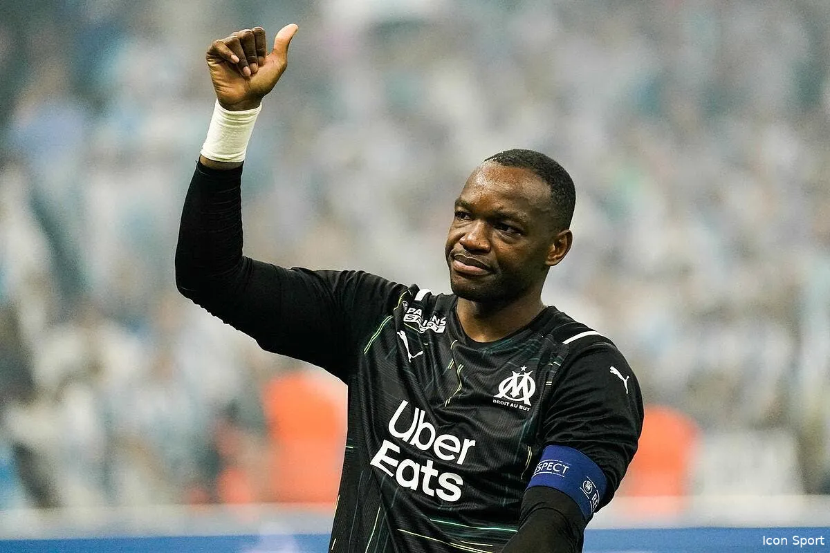 mandanda met la pression sur longoria icon win9548 341827