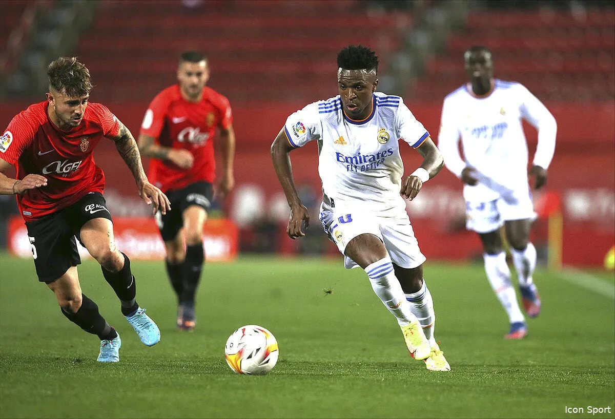 mbappe arrive le real fait une promesse a vinicius icon ecommercefotos ecommerce2 121958146 336855