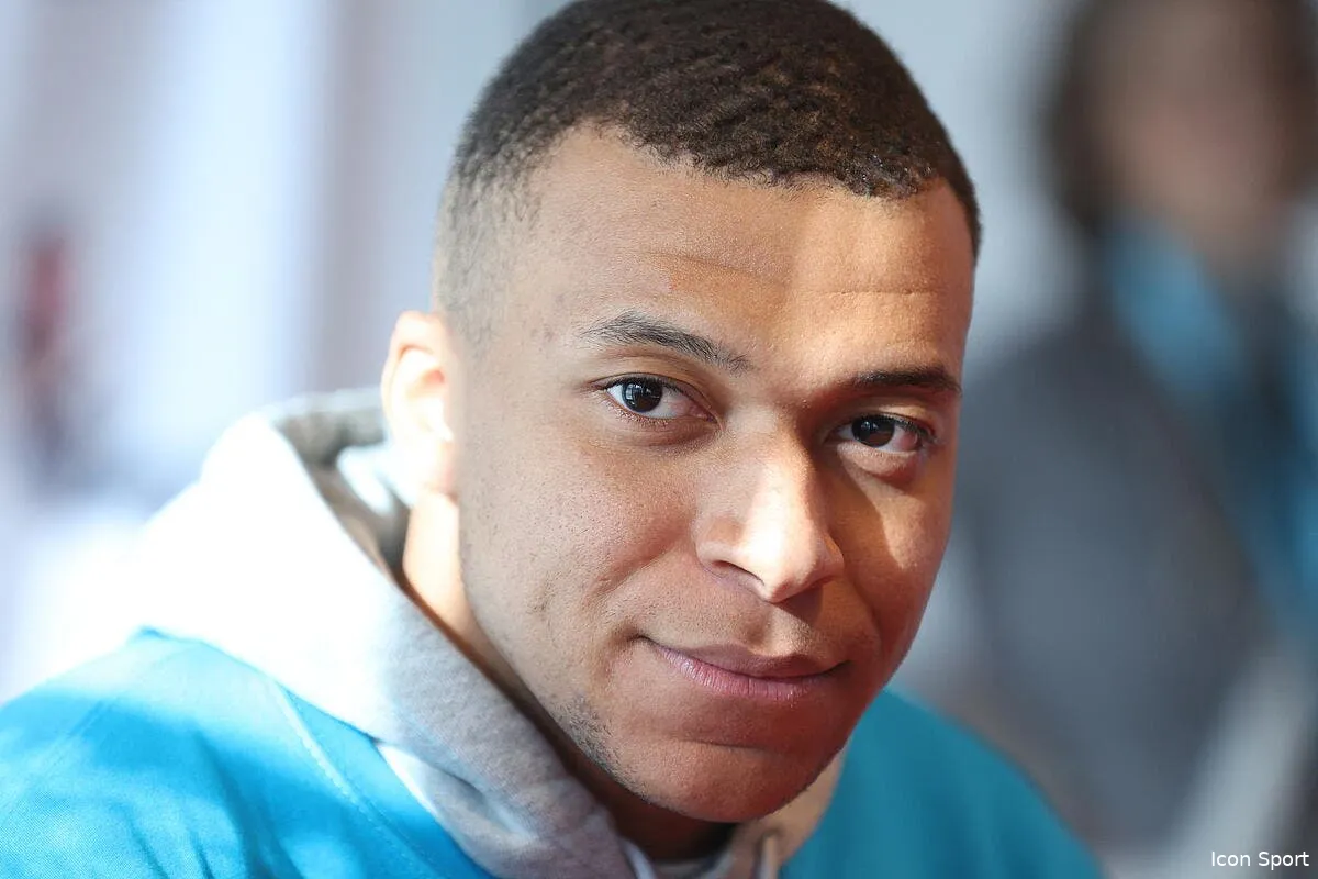 mbappe arrive madrid alerte des journalistes icon 849126 013 362731