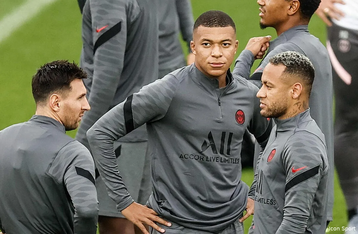 mbappe numero 1 messi et neymar doivent lui obeir mbappe messi neymar 335073