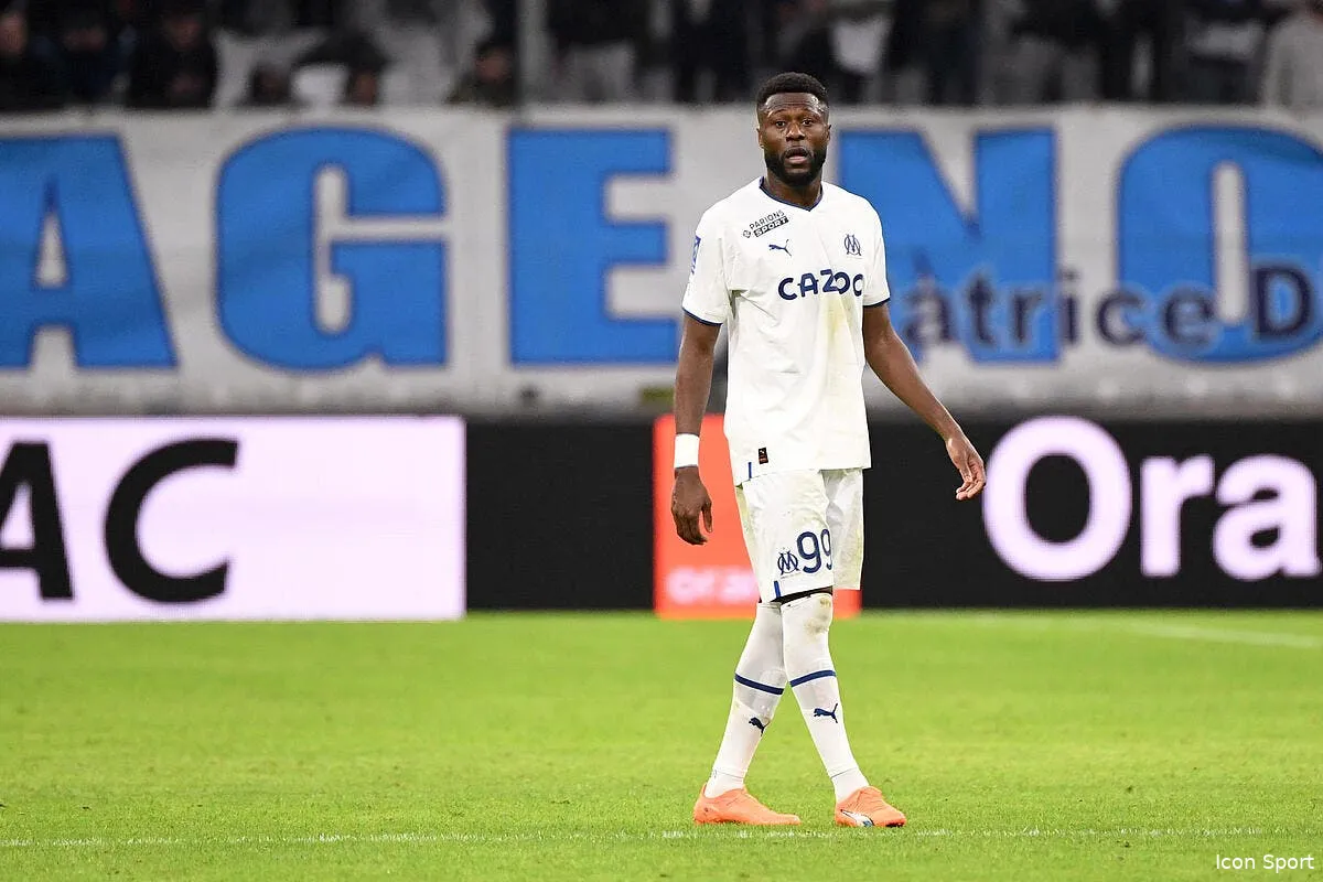 mbemba fait cavalier seul a l om courbis excede icon ab1 4277 358245