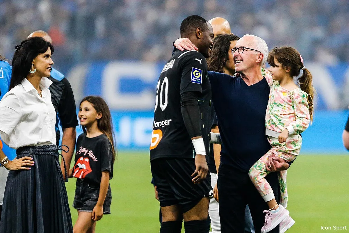 mccourt excede par les rumeurs il passe aux menaces icon d1r0740 342623