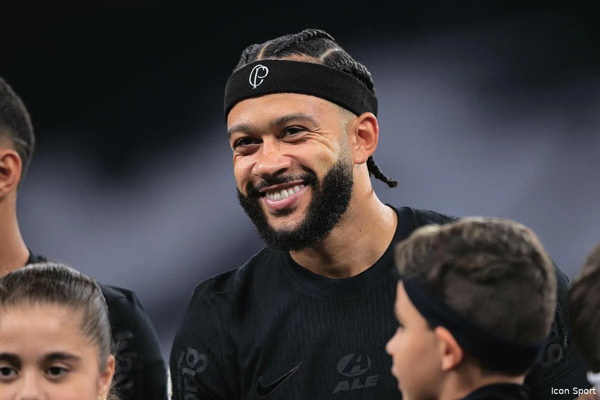 memphis depay force de quitter le bresil iconsport 241101 0013 382233