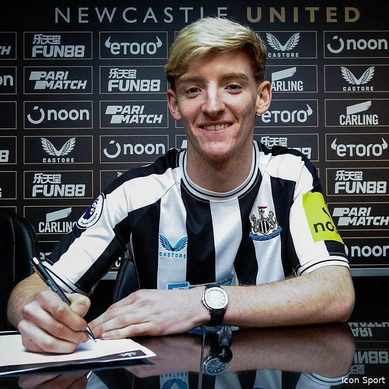 mercato newcastle recrute gordon pour 50 me gordon 356378