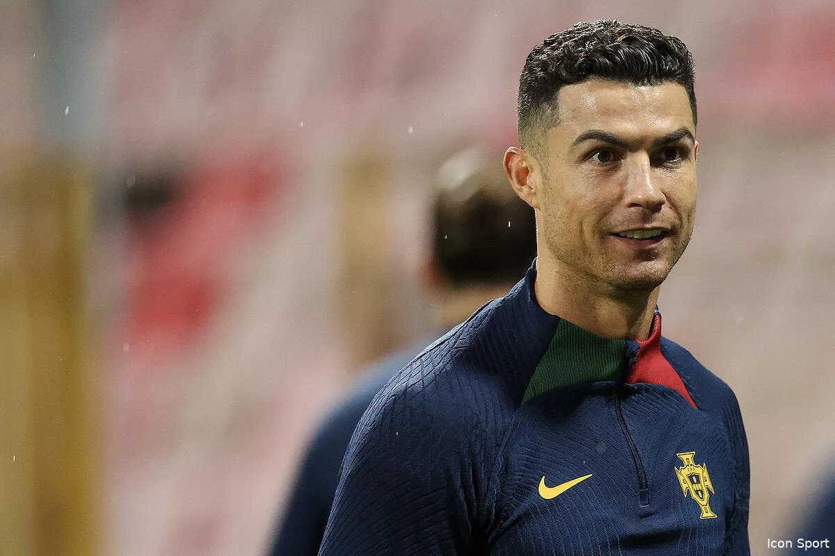 messi ballon d or cr7 est mort de rire icon 231015 pxl portugal training 0020 367375