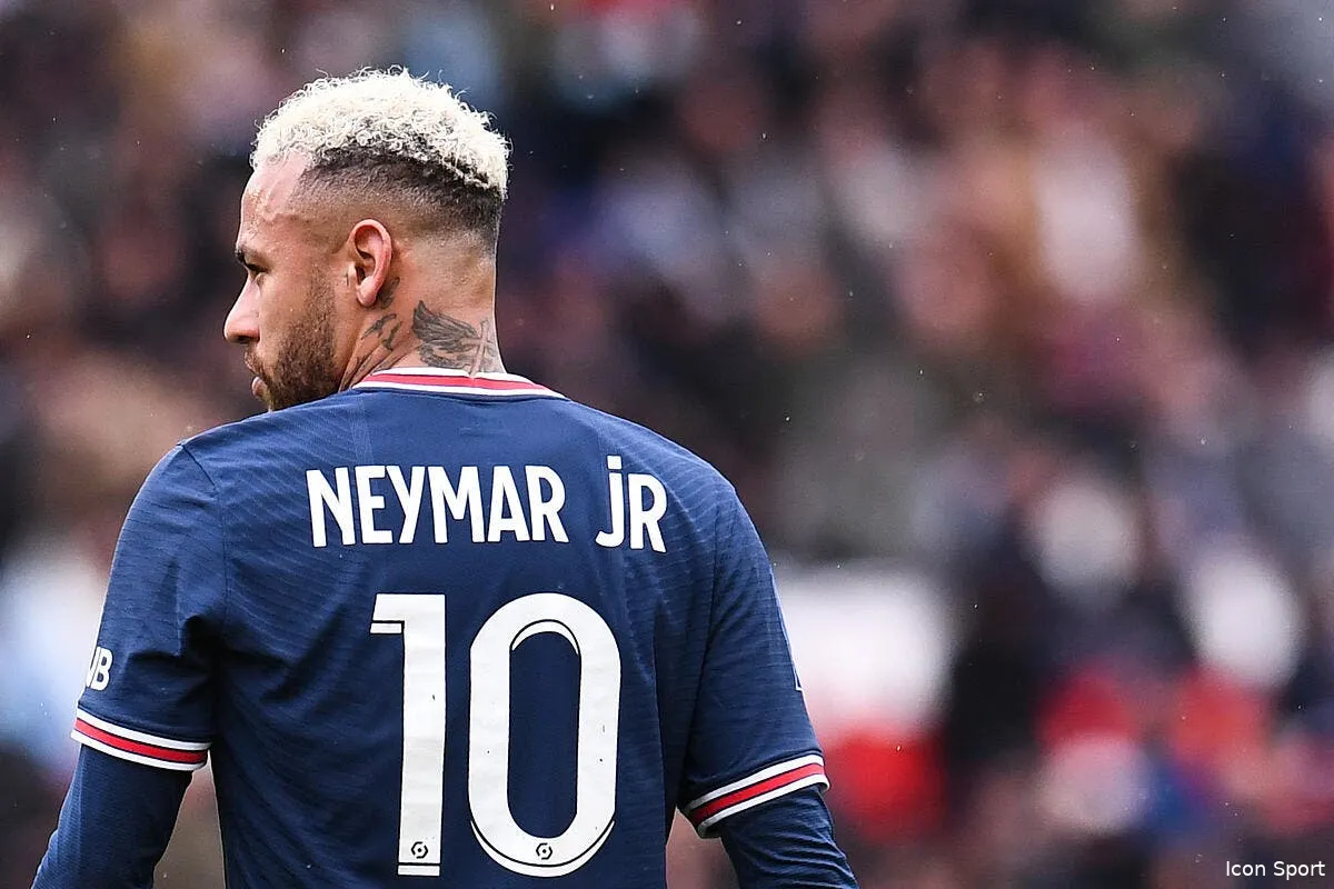 messi ou neymar le parc des princes fait son choix icon pl5 9911 338205