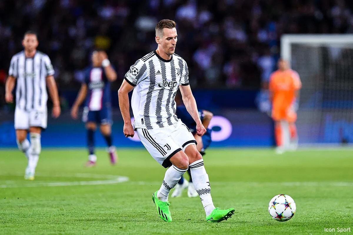 milik enfin dans un grand club il nargue l om icon bap 060922 93 239 351409