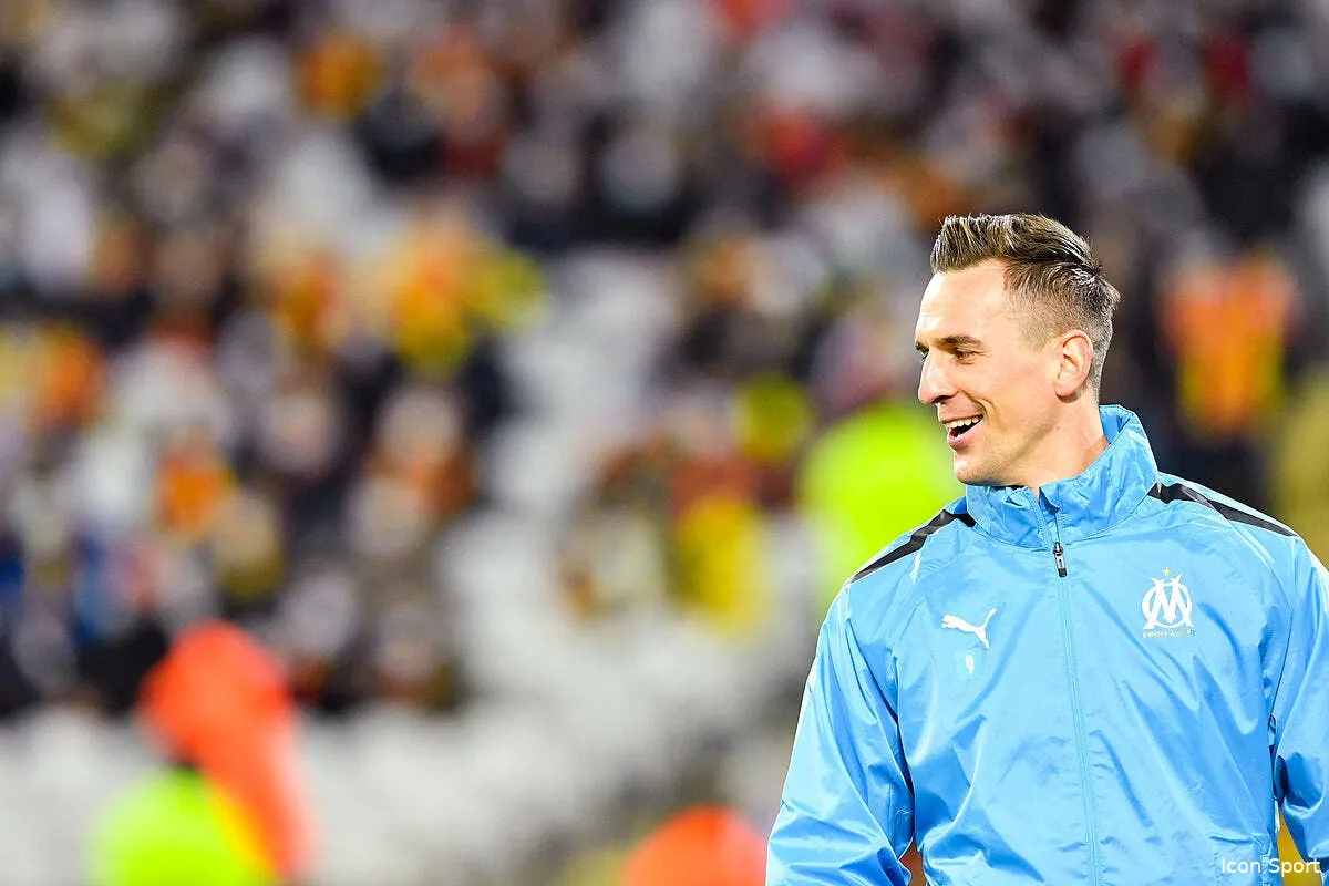 milik successeur de vlahovic la fiorentina secoue l om icon dsc 3912 333243