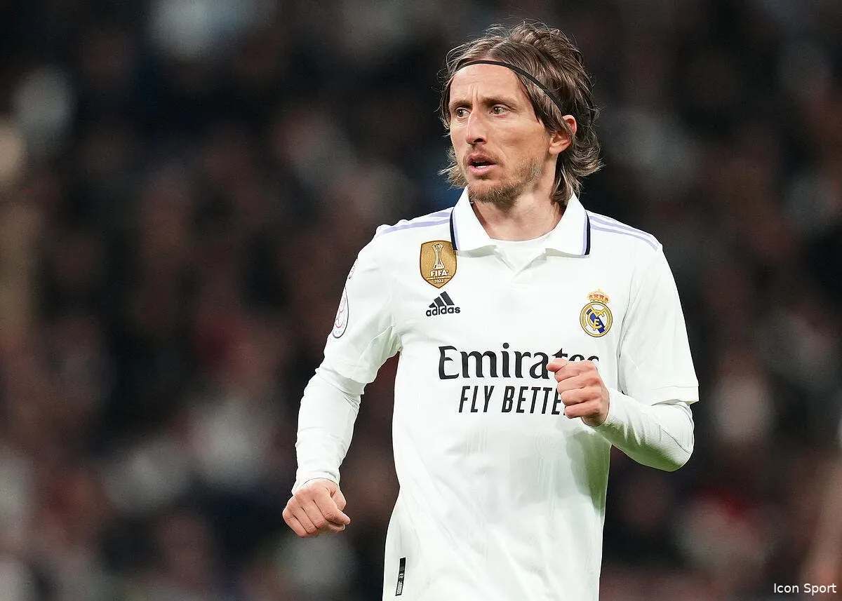 modric surprend tout le monde et dit adieu au real madrid icon ps 230202 013 357831