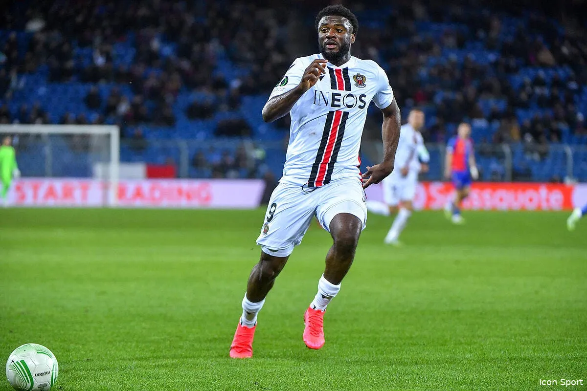 moffi brille avec nice les supporters de l om enragent icon 13042023 arl 1584 359216