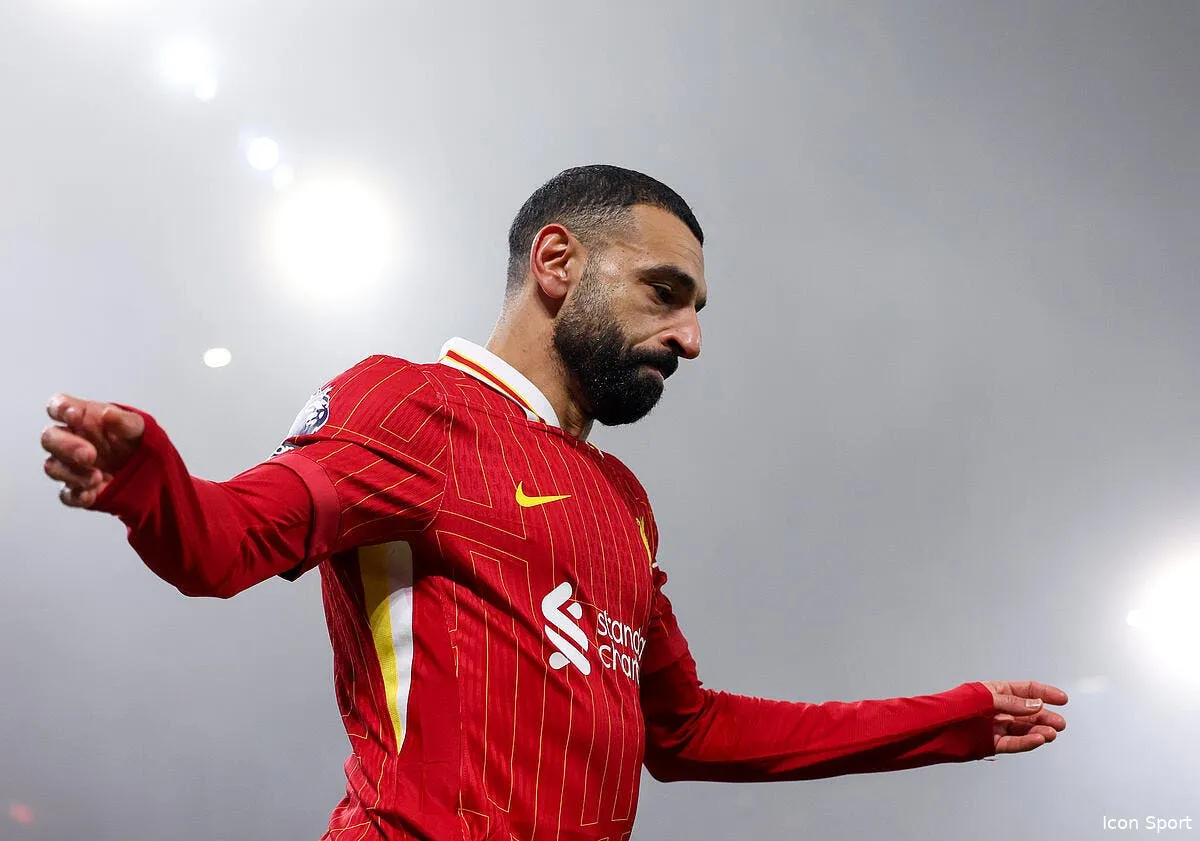 mohamed salah climatise soudainement liverpool iconsport 247965 0094 386057