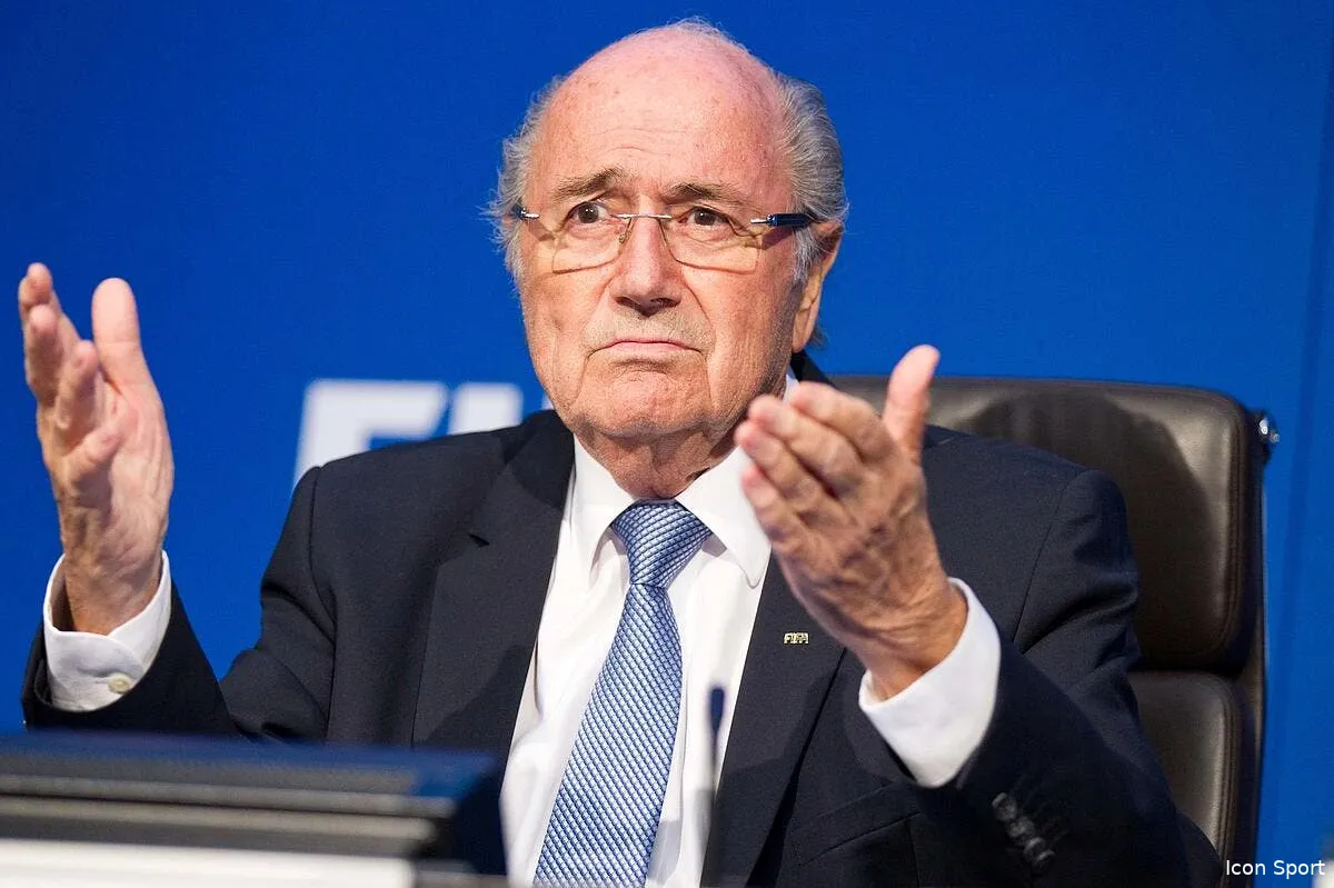 mondial 2030 blatter prend une pelle et enterre la fifa icon pho 091015 01 24 366440