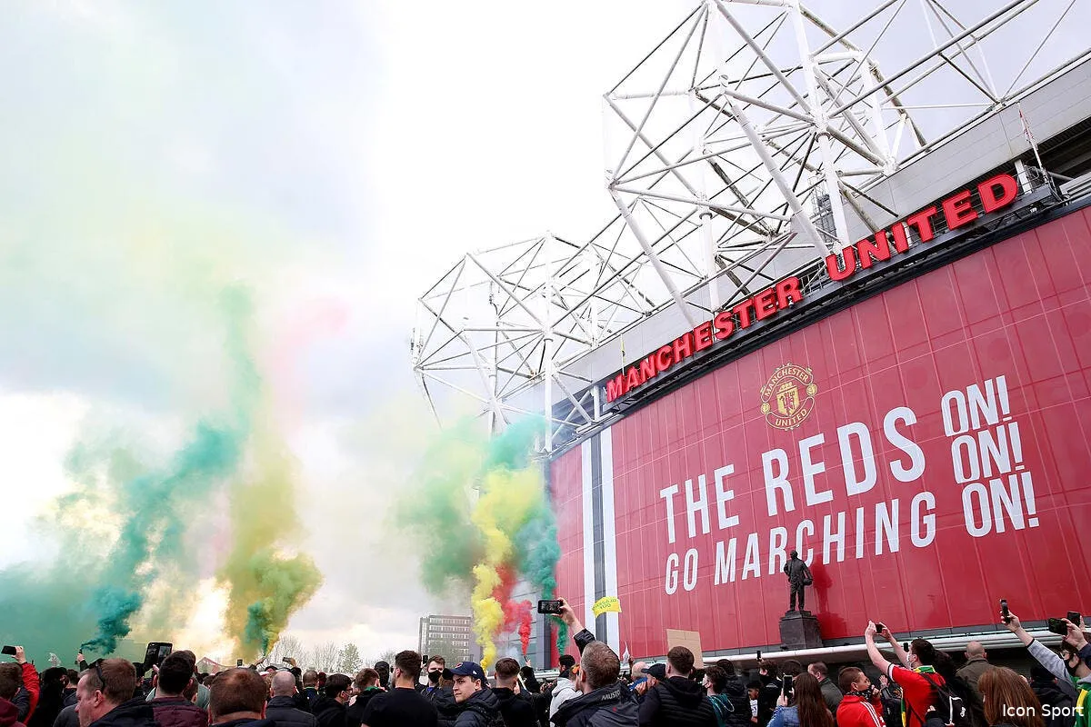 mu les glazer repondent avec un bel ecran de fumee icon 59539798 313547