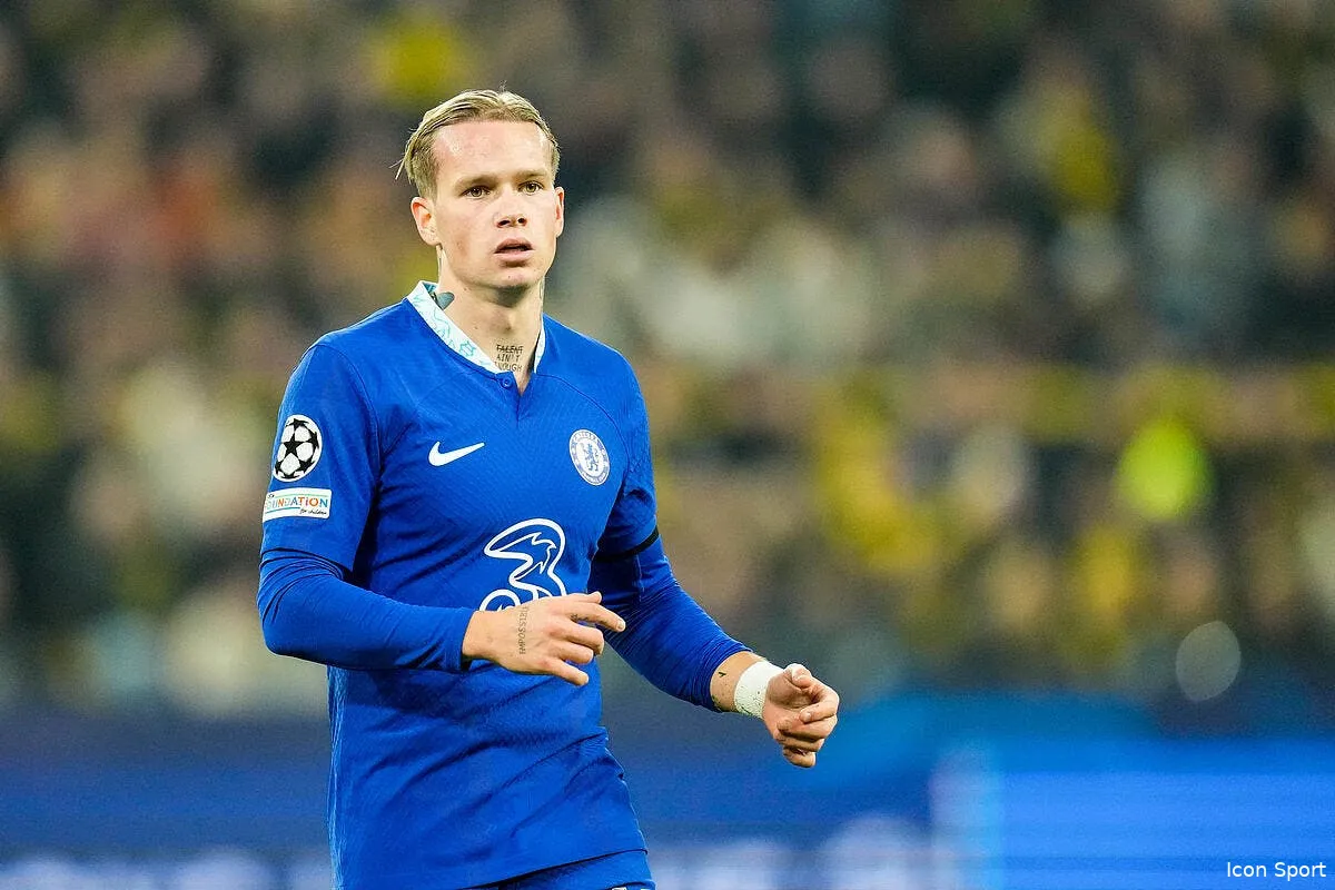 mudryk a chelsea 8 ans le chakhtior s y oppose icon 001 bvbfcc20230215 r 110 357414