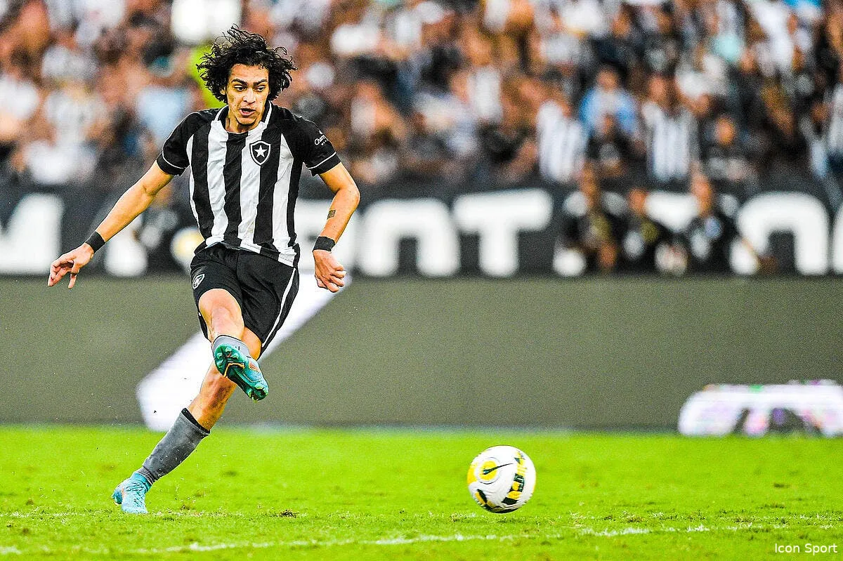 nascimento prete a lyon john textor revolutionne le mercato icon agf20220410435 345551