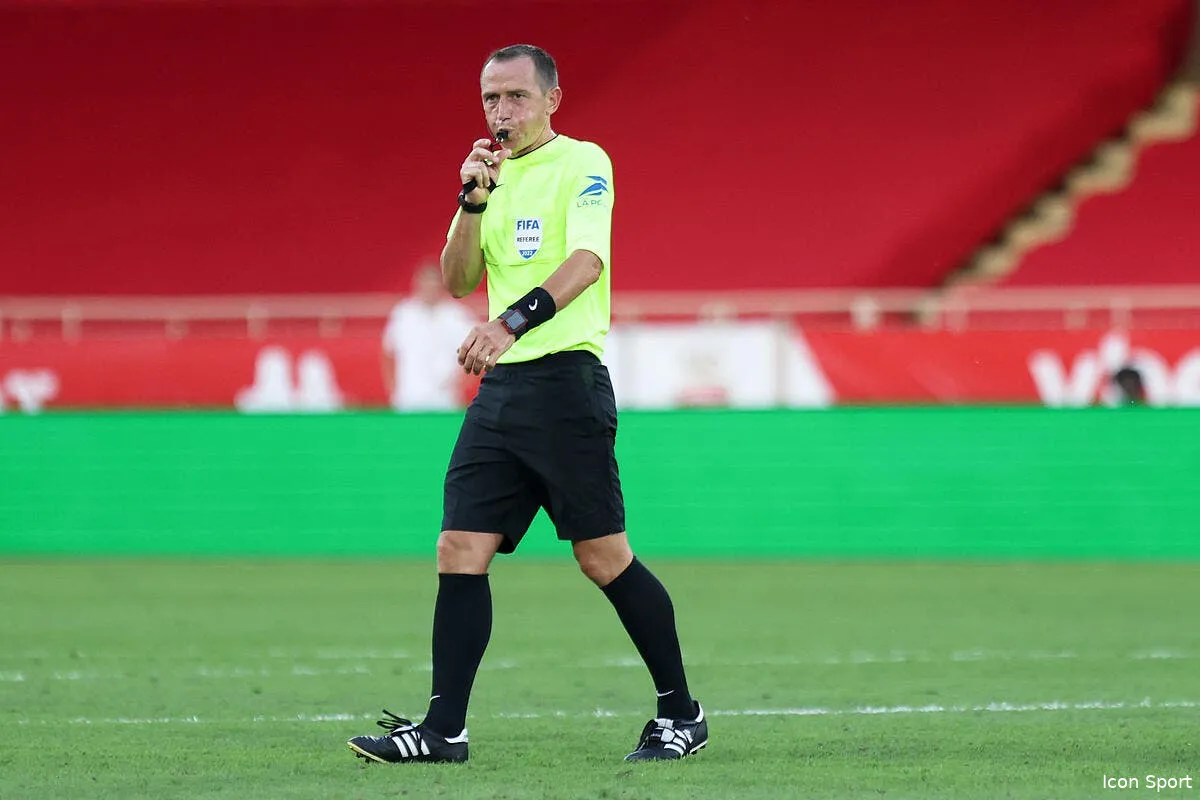 nice om l arbitre deja critique et ce n est pas turpin icon fid 6945 366773