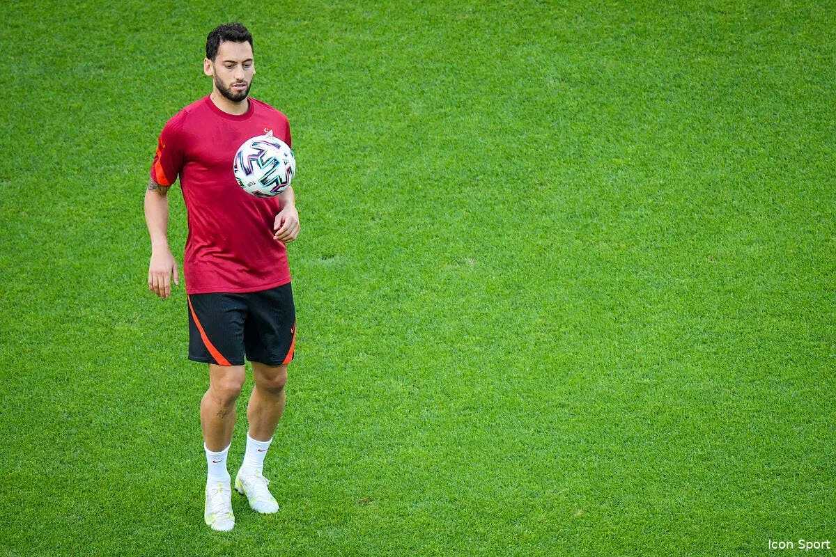 officiel calhanoglu quitte le milan pour l inter icon sputnik 6573323 hr en 317323