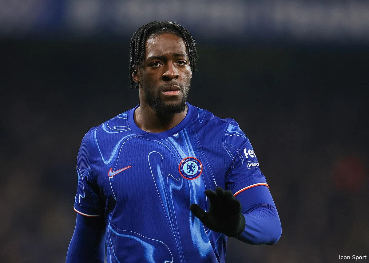 officiel disasi prete a aston villa iconsport 250018 0112 387942