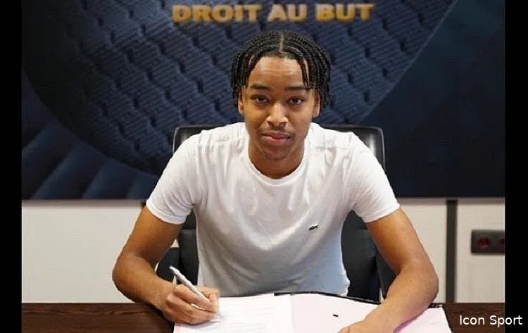 officiel esey gebreyesus signe pro a l om 149263594 174519804145938 8109224873033539606 n 306791