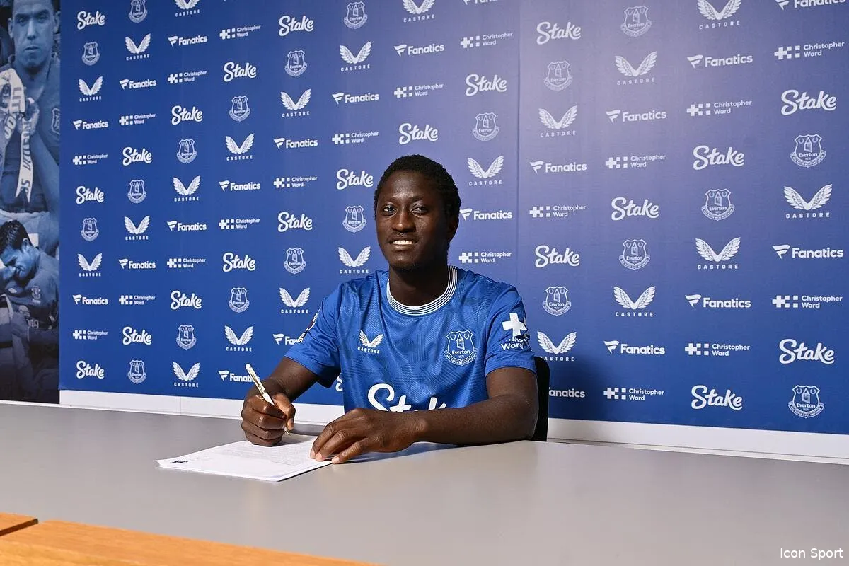 officiel francis gomez signe a l ol gomez 380596