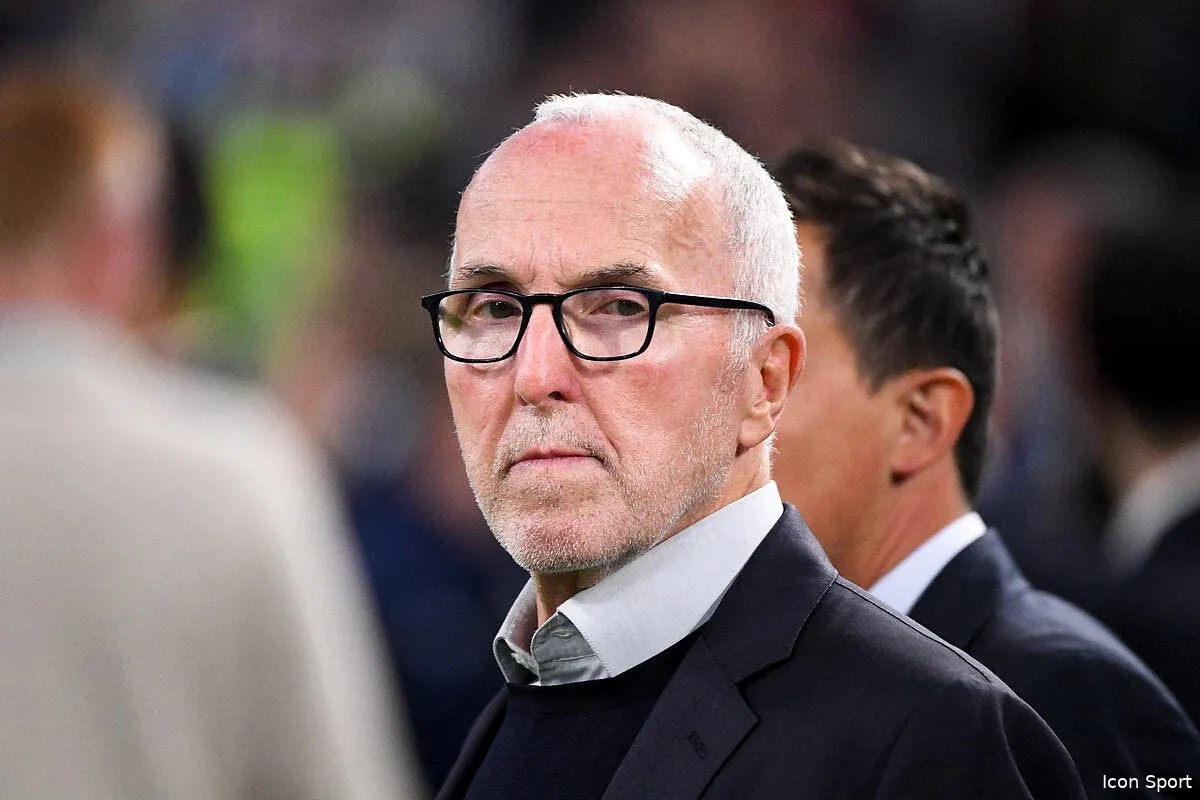 officiel frank mccourt prend du recul a l om icon ab1 8300 351473