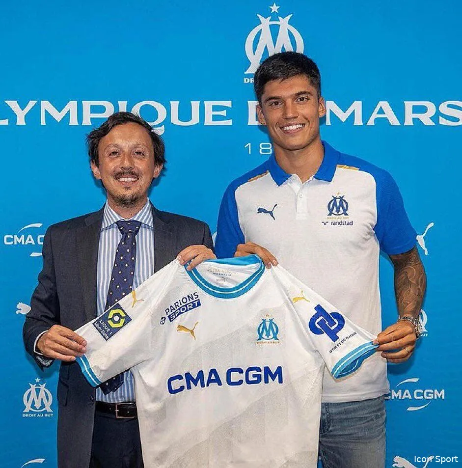 officiel joaquin correa signe a l om correa 364619
