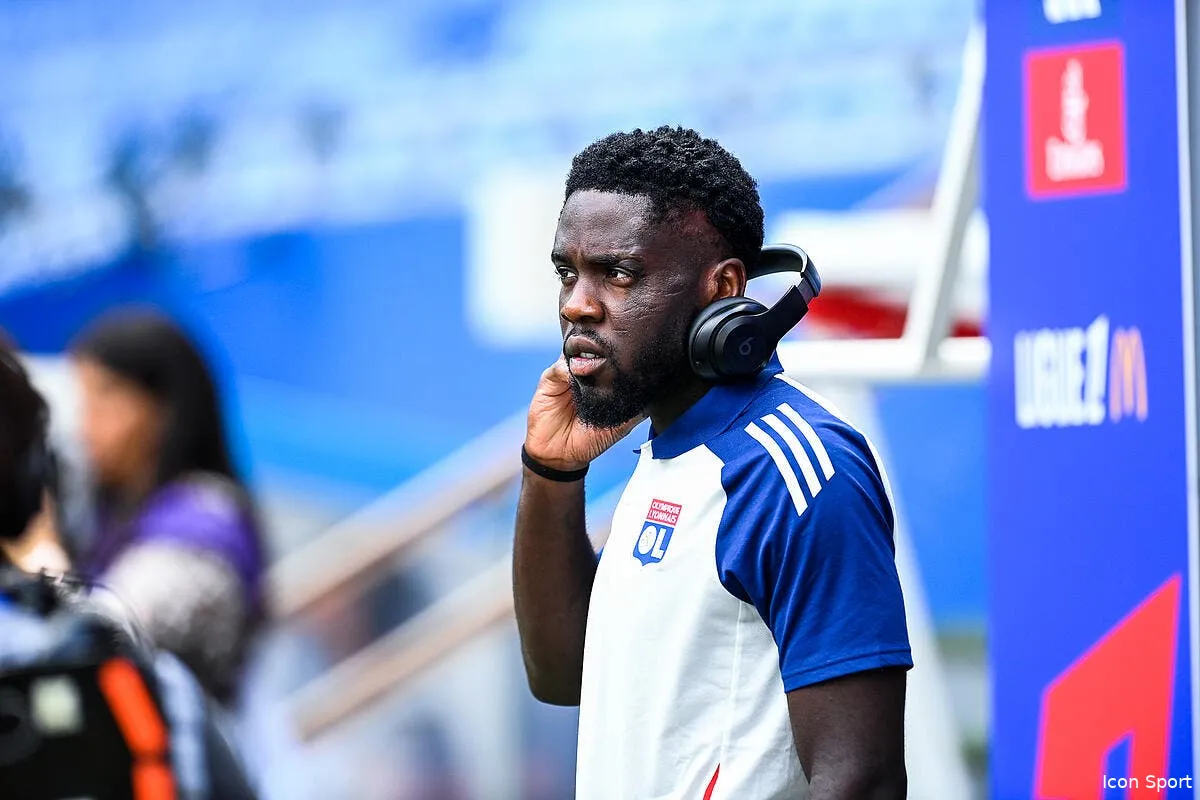 officiel l ol envoie mangala en angleterre iconsport 237594 0292 380568