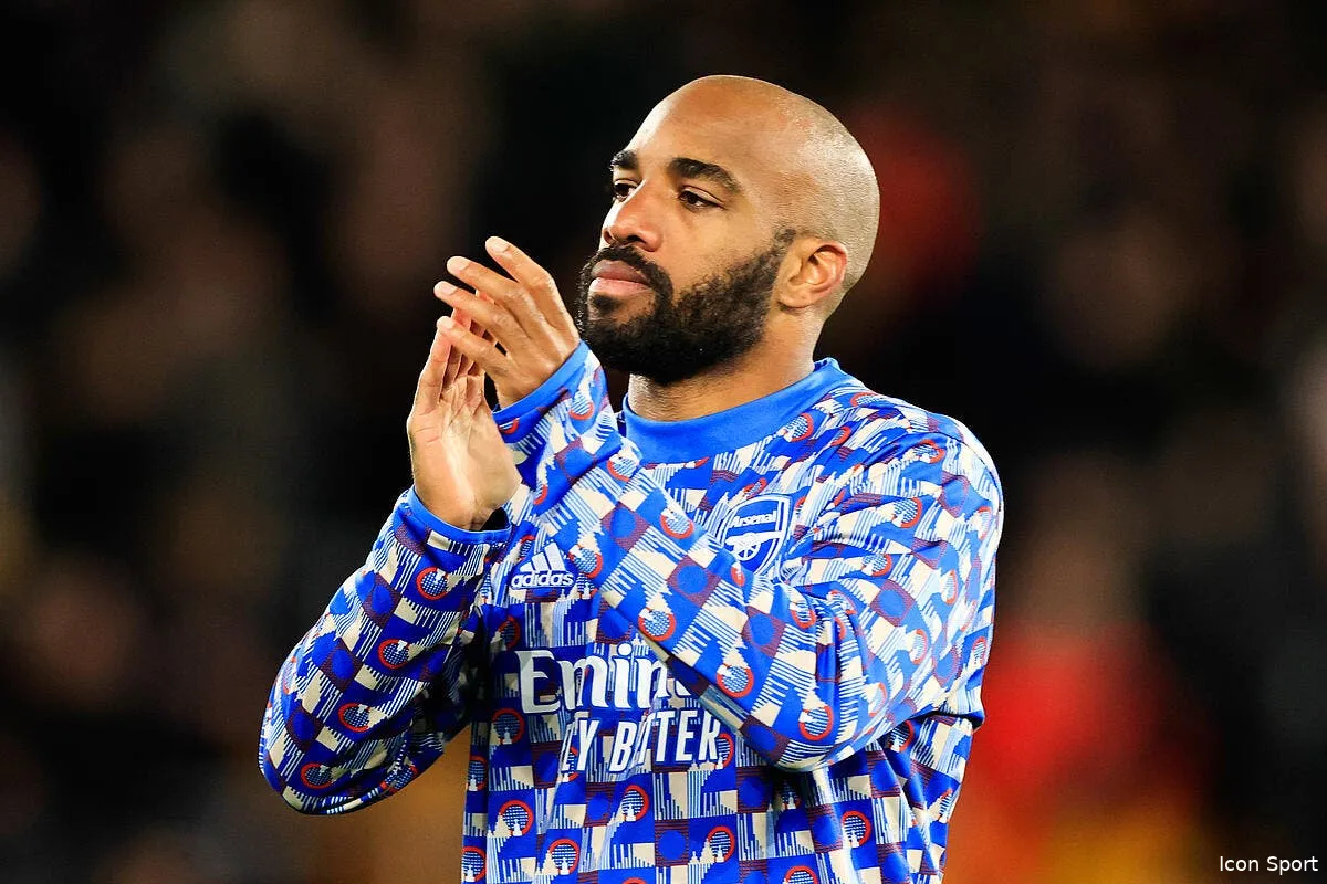 officiel lacazette revient a l ol icon sipausa 37445537 343051