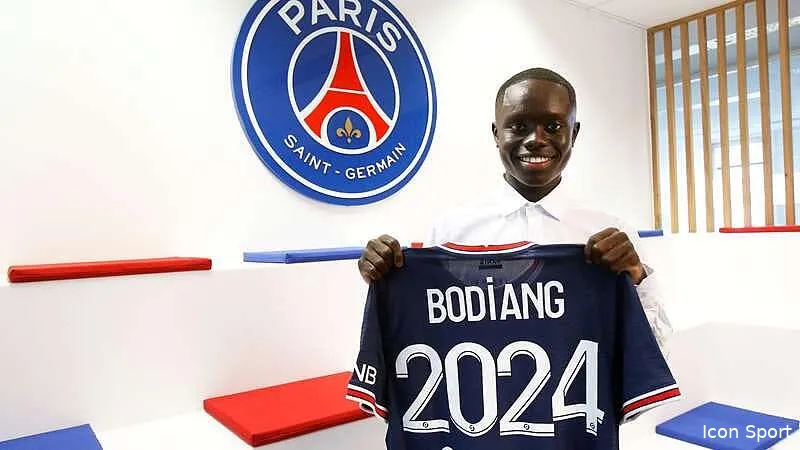 officiel le psg fait signer moutanabi bodiang s3o5879 319623