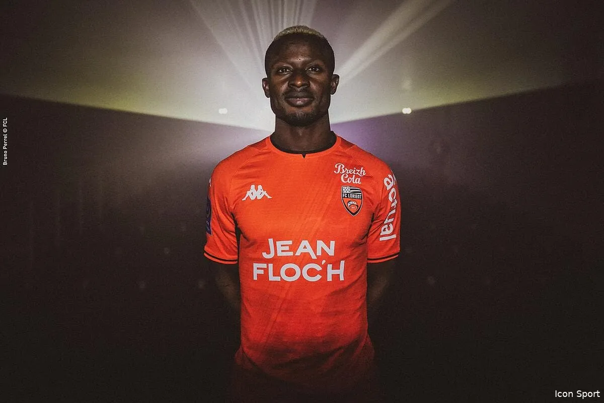 officiel lorient recrute bonke innocent bonke innocent malmo suede signe au fc lorient pour 3ans et demis 18 3000x2000 332721