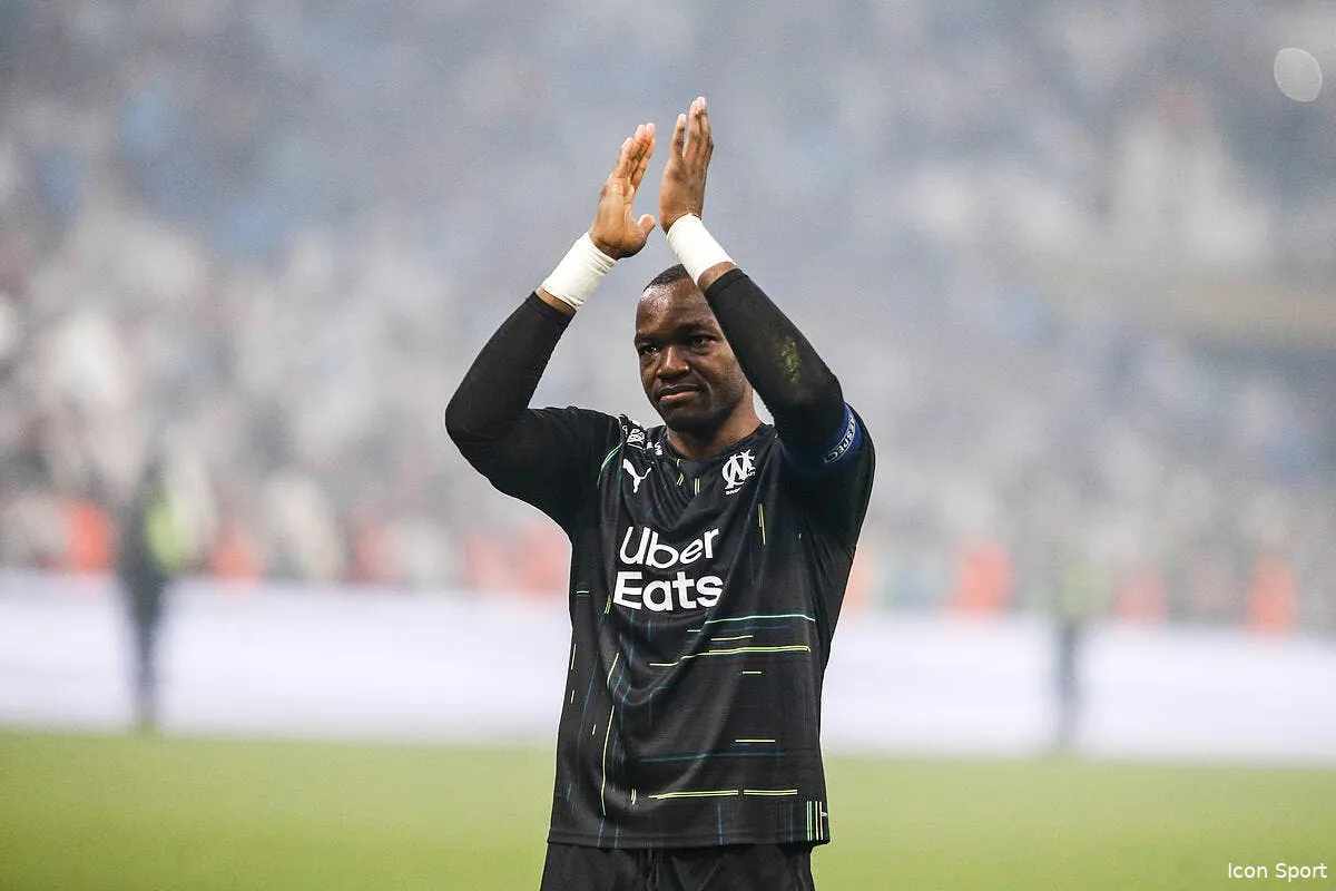 officiel mandanda est le nouveau gardien de rennes icon d1r0531 345021