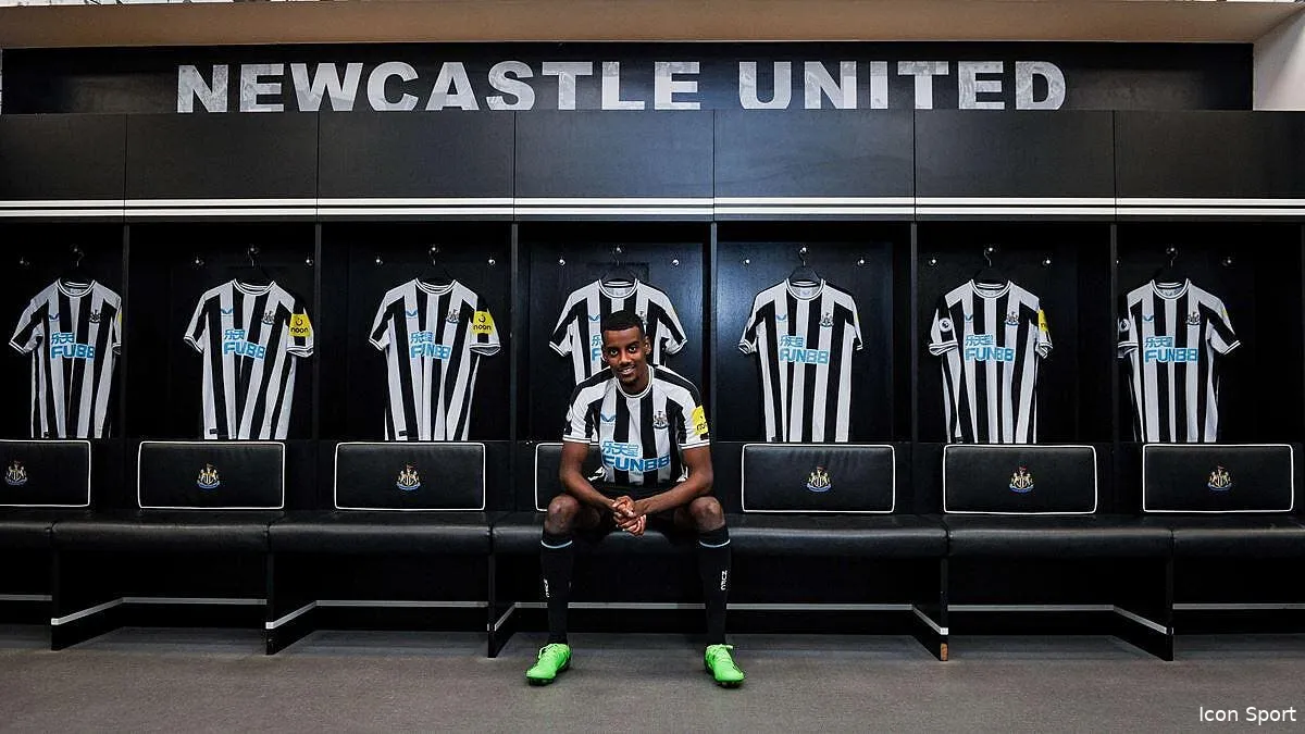 officiel newcastle casse sa tirelire pour isaa fbfz6npaiampguj 348821