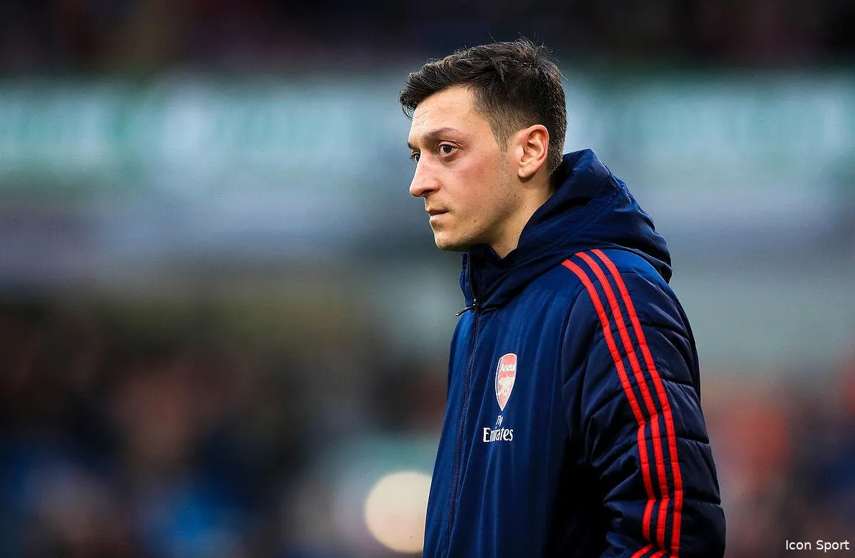 officiel ozil quitte arsenal et rejoint fenerbahce icon 50037538 304973