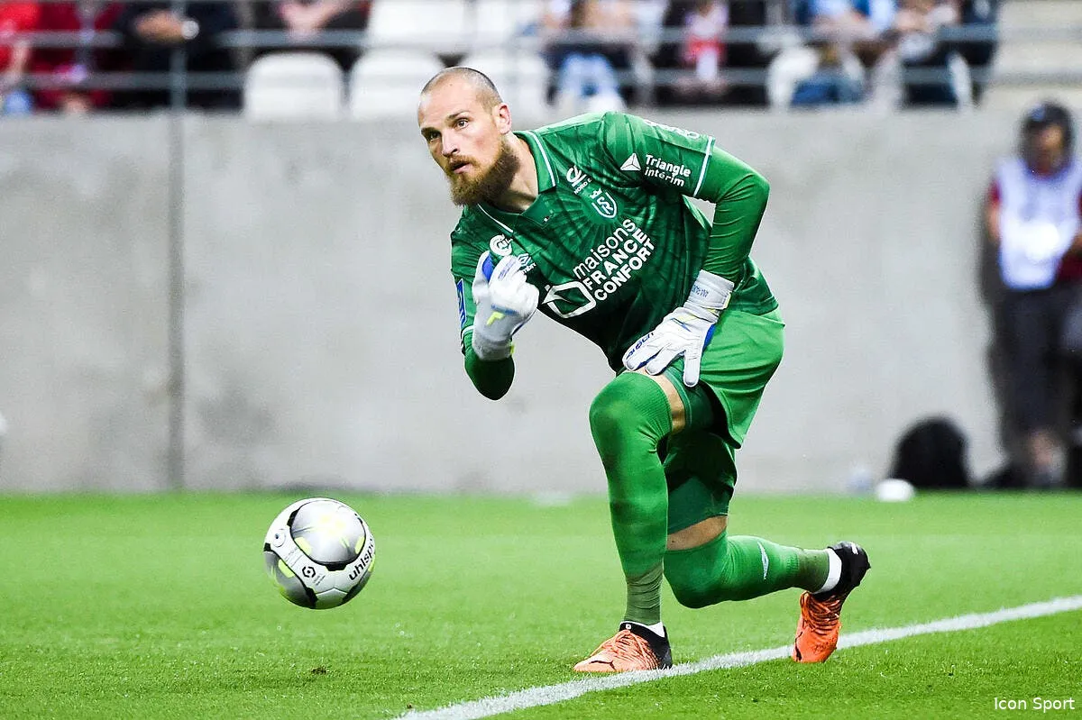 officiel rajkovic quitte reims et la l1 pour majorque icon vp2 9082 346179