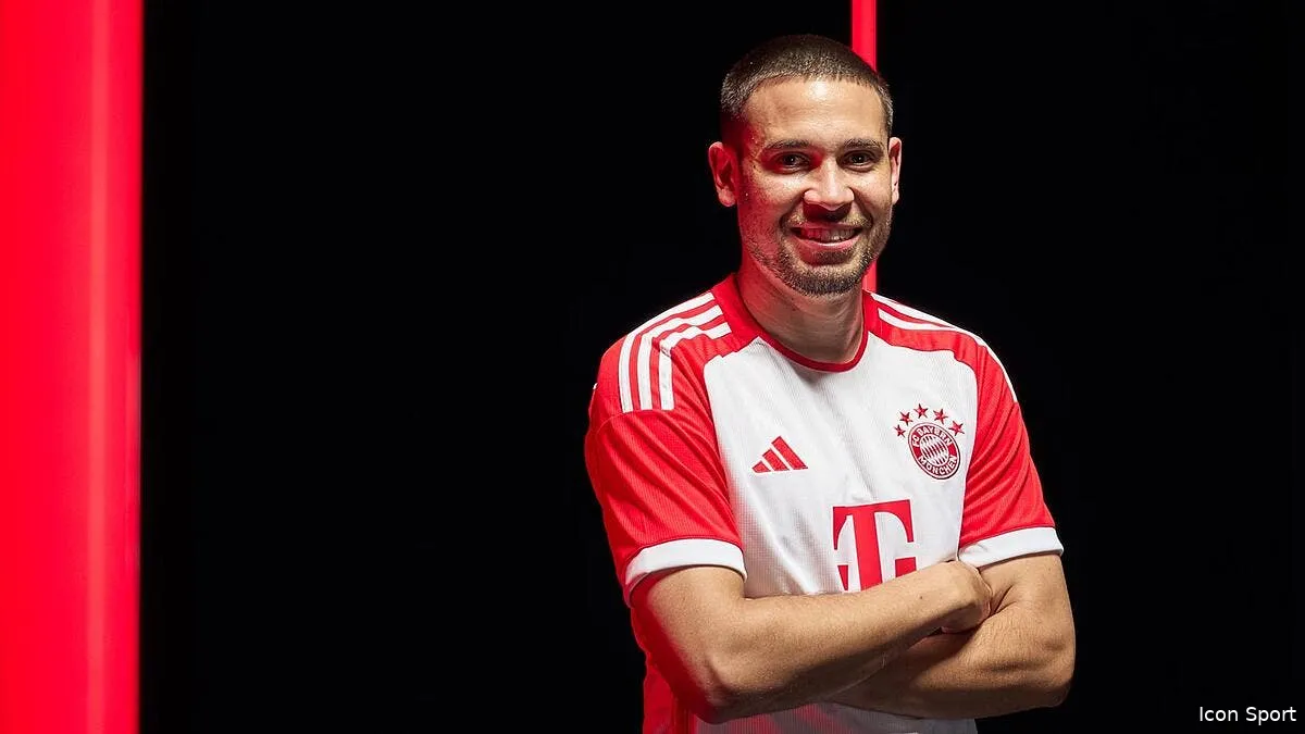 officiel raphael guerreiro signe au bayern guerreiro 361960