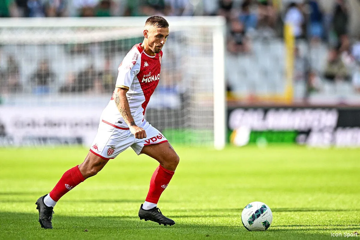 officiel ruben aguilar signe a lens icon bap 150723 93 173 364956