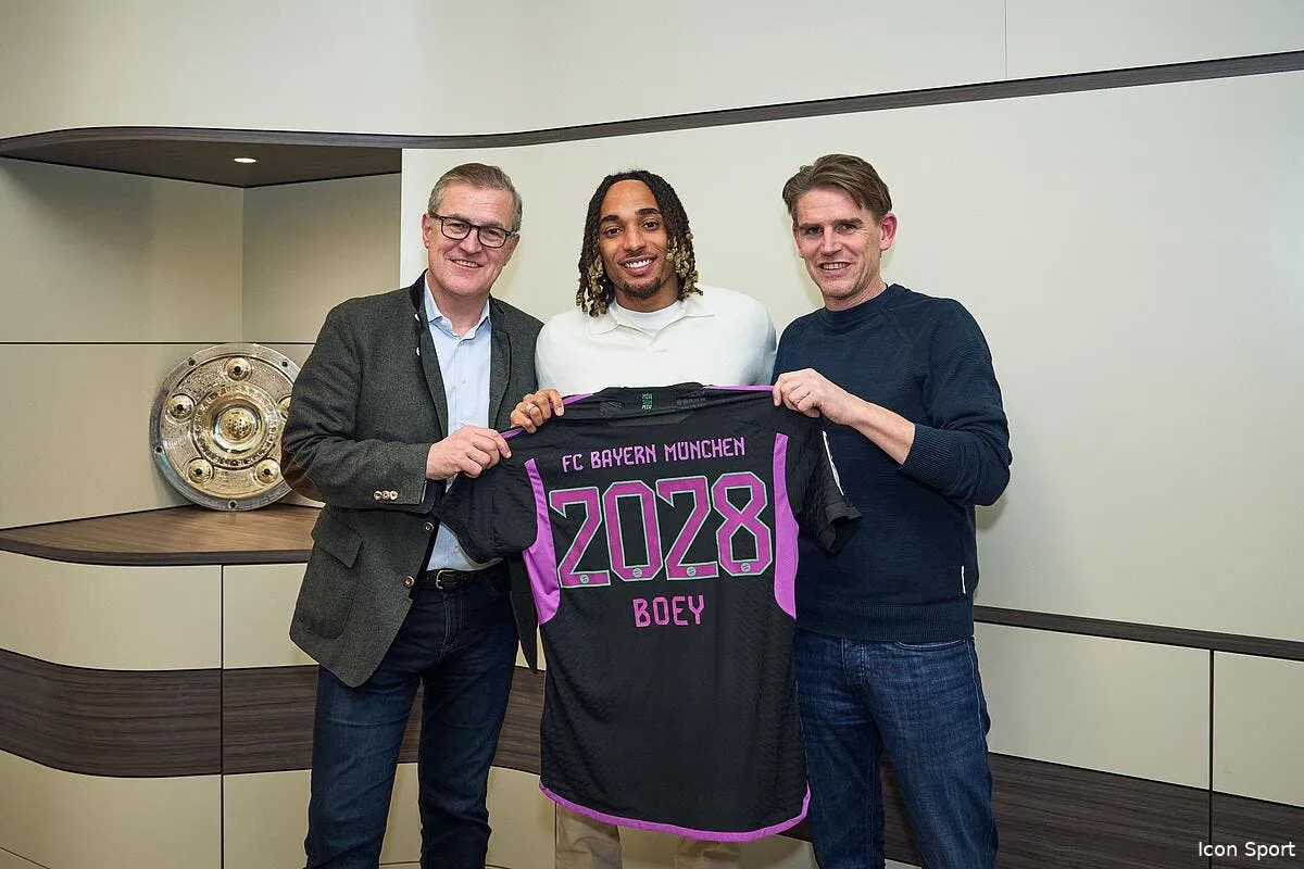 officiel sacha boey est un joueur du bayern munich ge6qq1pweaazi4v 371161