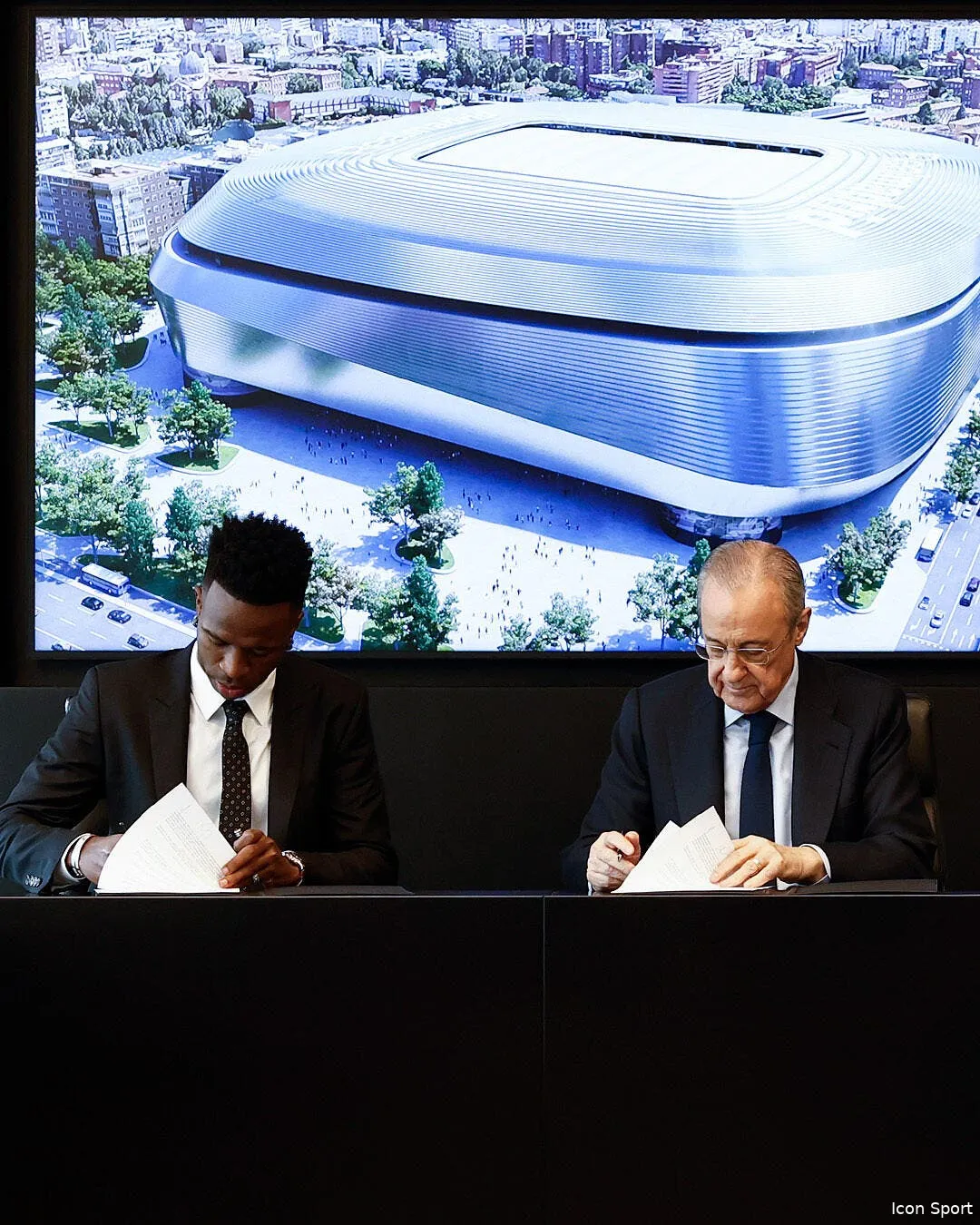 officiel vinicius junior prolonge au real avec une clause anti psg vinicius 367368