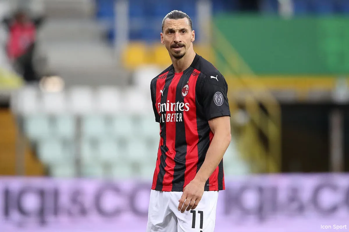 officiel zlatan ibrahimovic reste au milan ac icon spi 045 jm parma milan 312307