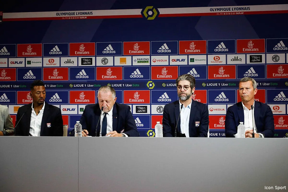 ol 200 joueurs et pas une signature lyon s explique icon 25i7105 copie 322829