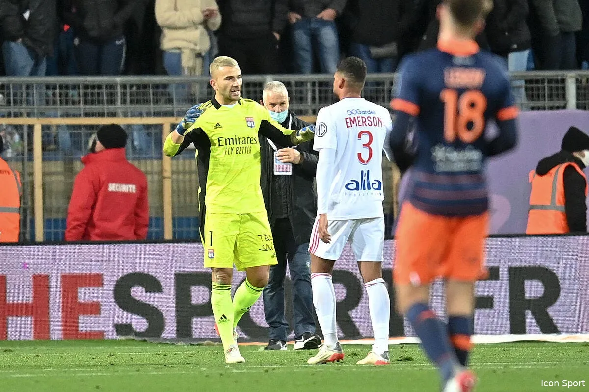 ol anthony lopes le gros coup signe bosz juninho icon dim 1362 329095