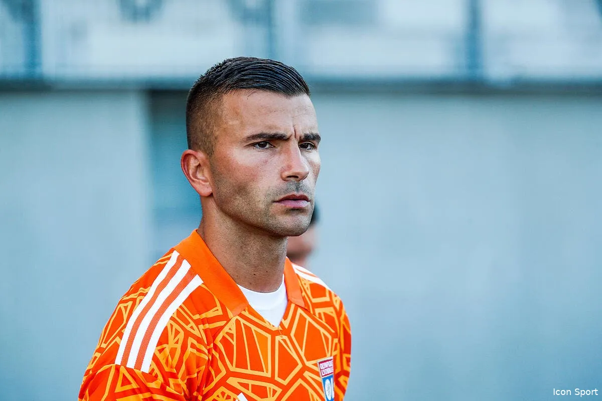 ol anthony lopes suspendu trois matchs icon 25i9241 1 347631