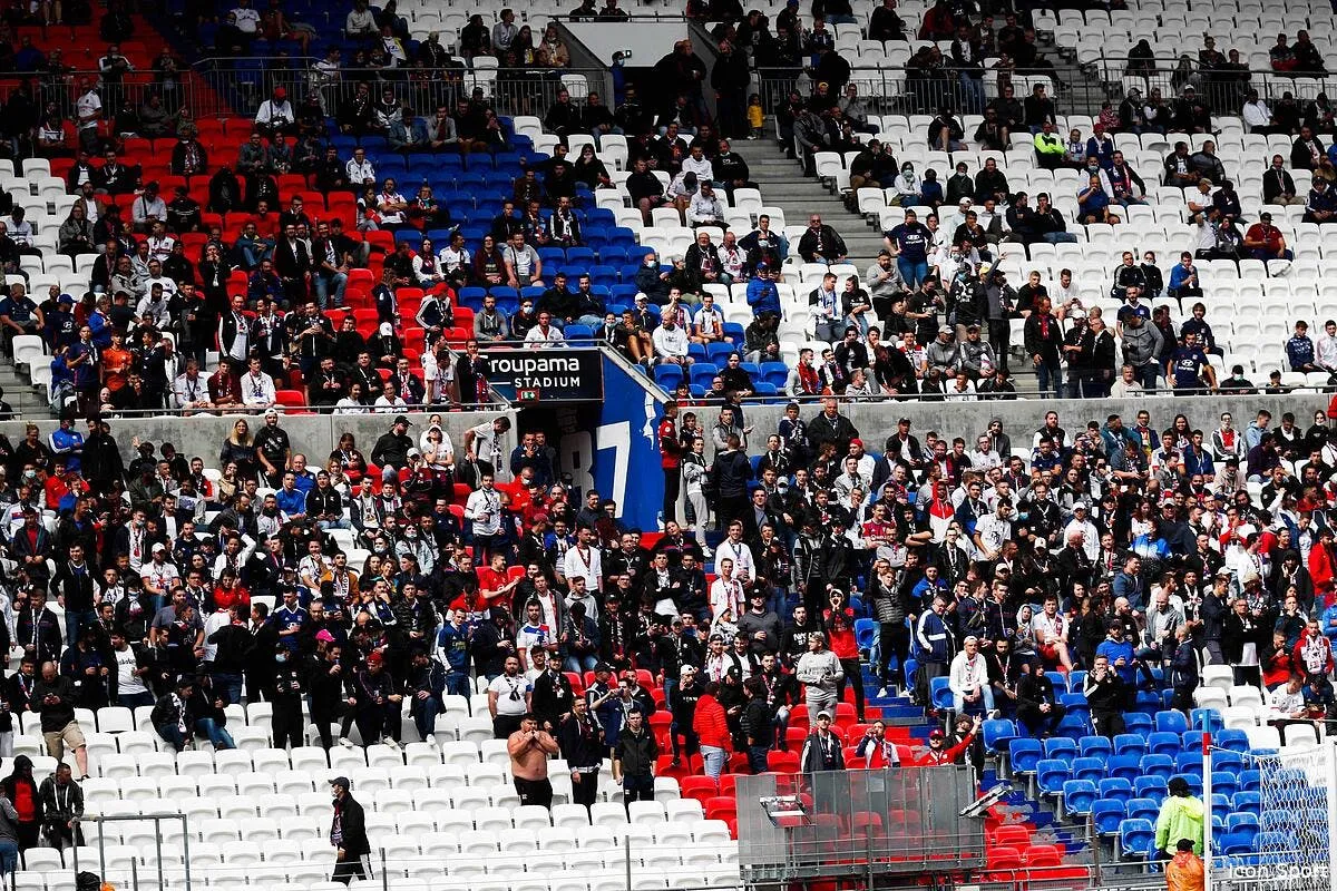 ol aulas secoue par les supporters ils veulent des recrues icon 25i7530 copie 321557