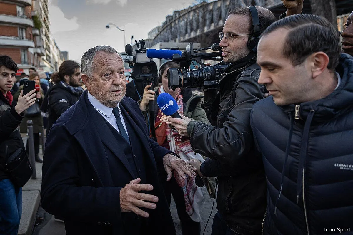 ol aulas seul contre tous crise totale a lyon icon 837938 026 356534