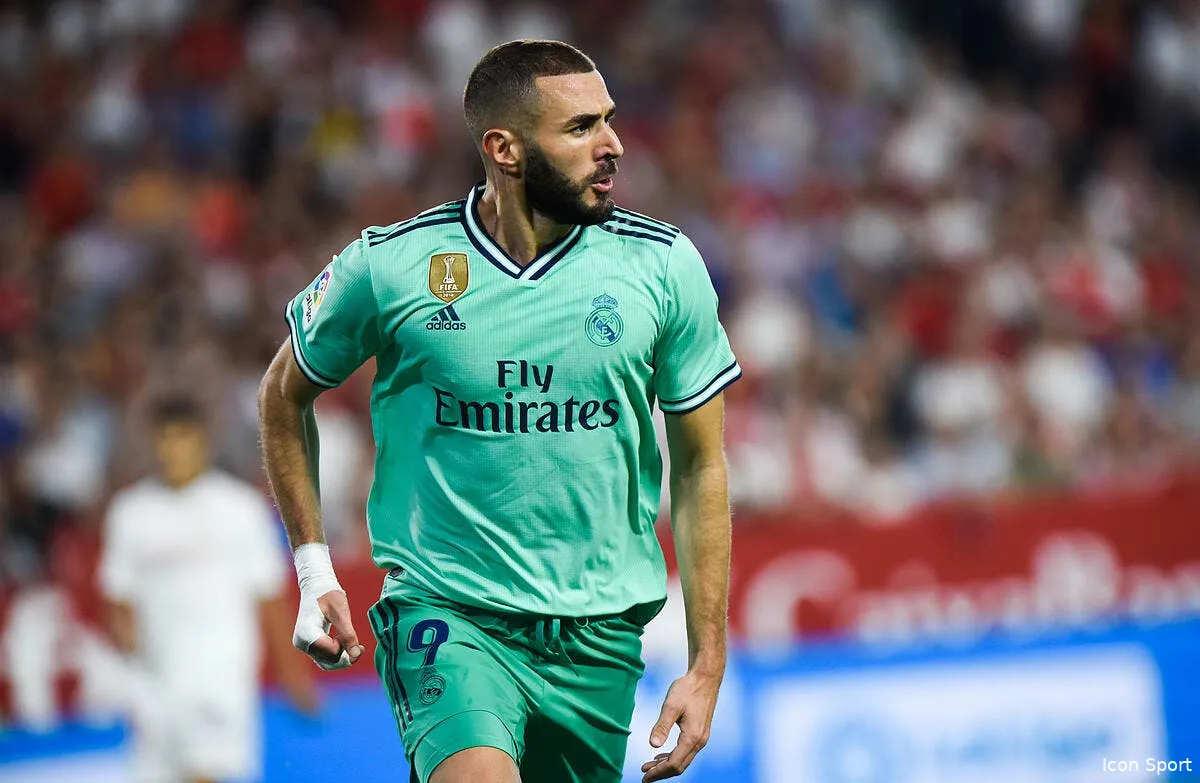 ol benzema a lyon ok mais avant 2023 icon ecommercefotos ecommerce2 100161188 1 305385