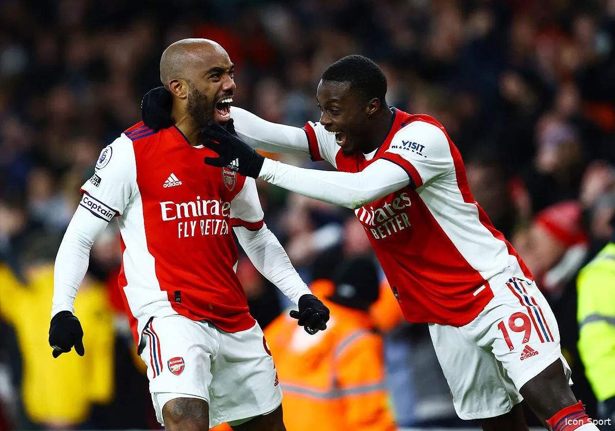 ol bonne nouvelle lacazette n est pas pres de prolonger lacazette 61 336639