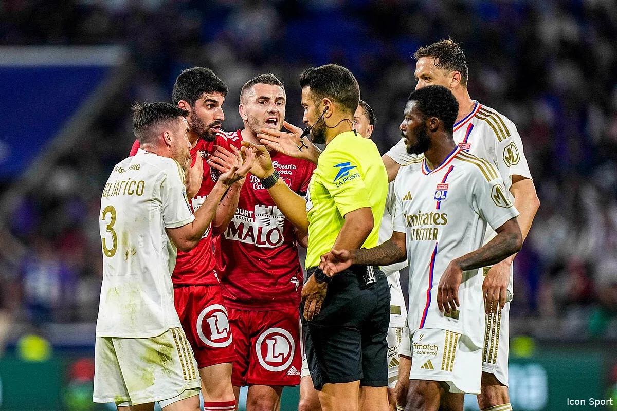 ol brest le vrai scandale arbitrale c est ca iconsport 209672 0234 374527