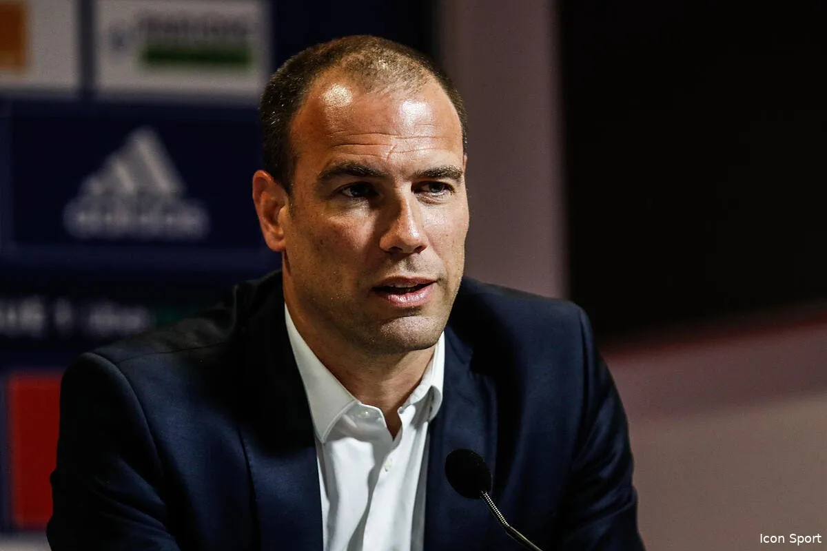 ol bruno cheyrou va effacer juninho et devenir le boss icon 25i1672 342879