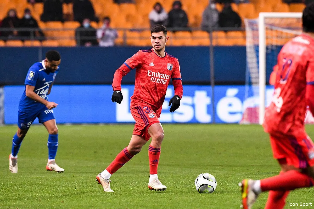 ol bruno guimaraes son transfert ne fait que des heureux icon 021692 0038 333685