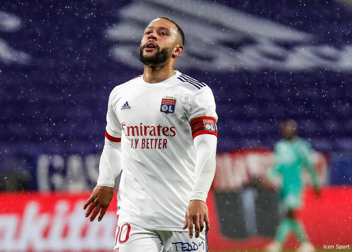 ol depay ne fait rever personne a barcelone icon 25i1354 copie 311519